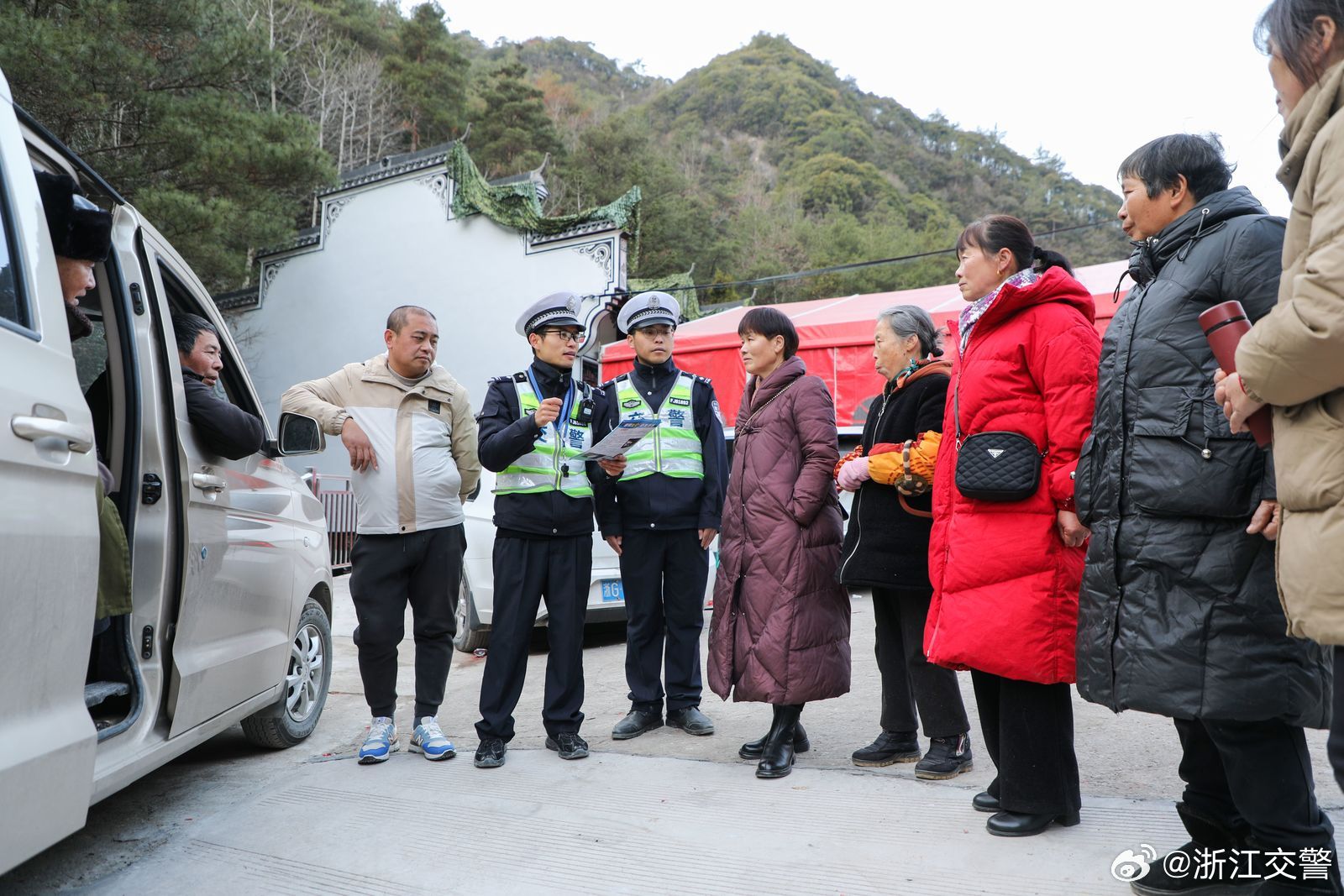 芍药山乡交通新闻更新，关注最新动态