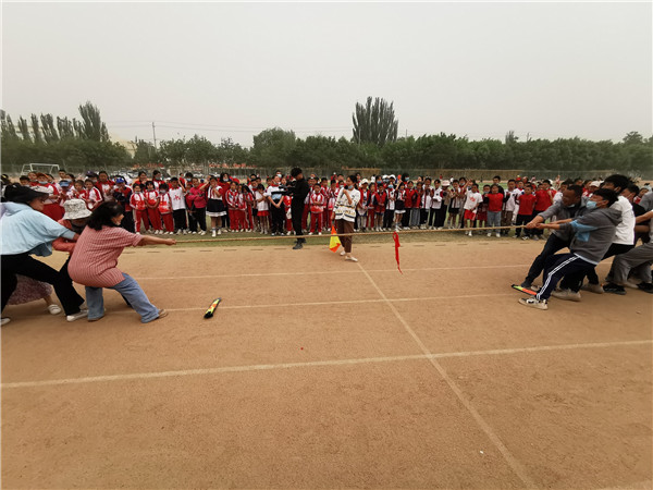 策勒县小学引领教育革新，塑造未来之光新项目的探索与实践